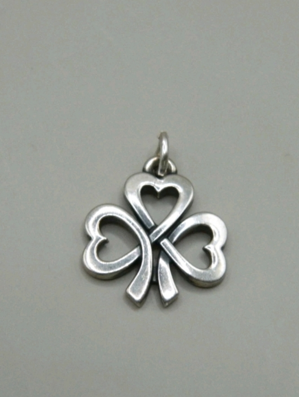 JAMES AVERY RETIRED STERLING SILVER HEART LEAF CLOVER CHARM